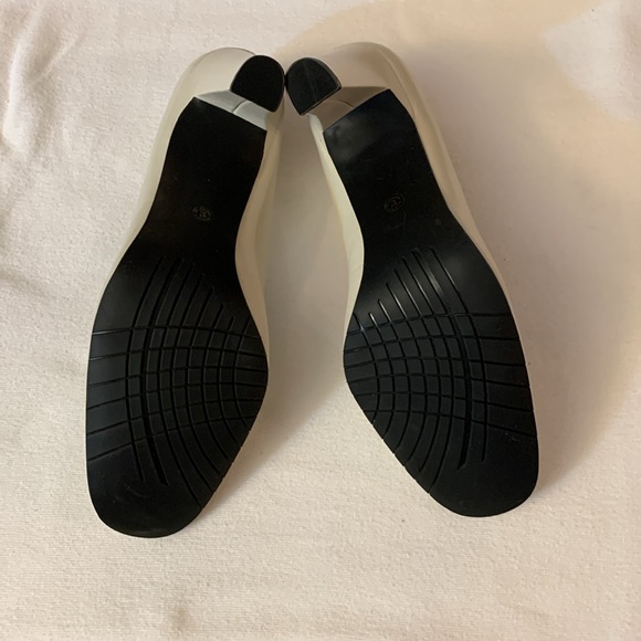 Ivory 4” heals - Worthington from JC Penny - Picture 4 of 6